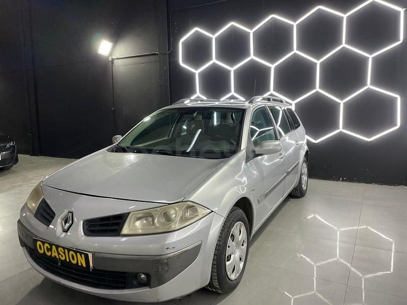 Usado Renault Mégane GrandTour Business 105 CV (77 kW) 2006 Gris / plata Familiar