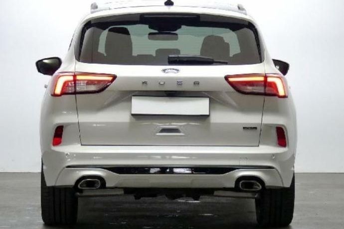 Usado Ford Kuga ST-Line X 225 HP (165 kW) 2021 SUV