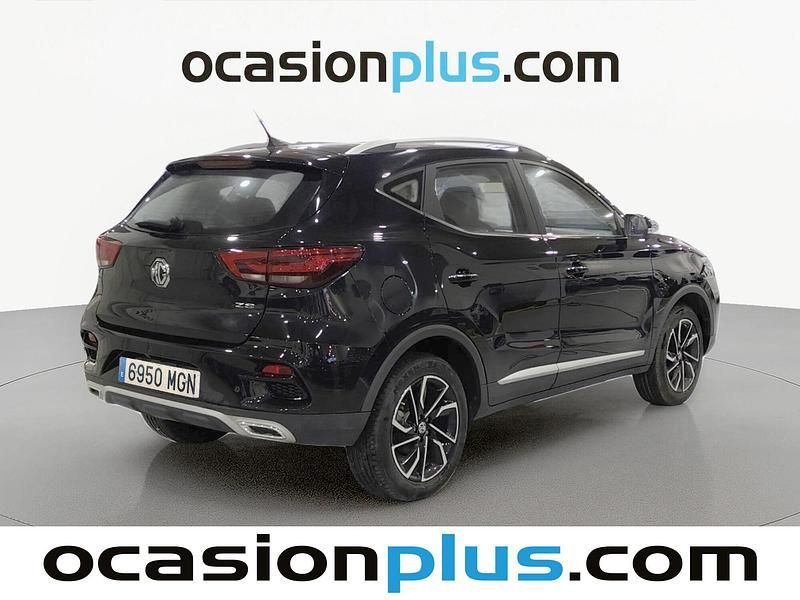 Usado MG ZS Luxury 111 CV (81 kW) 2023 Blanco SUV