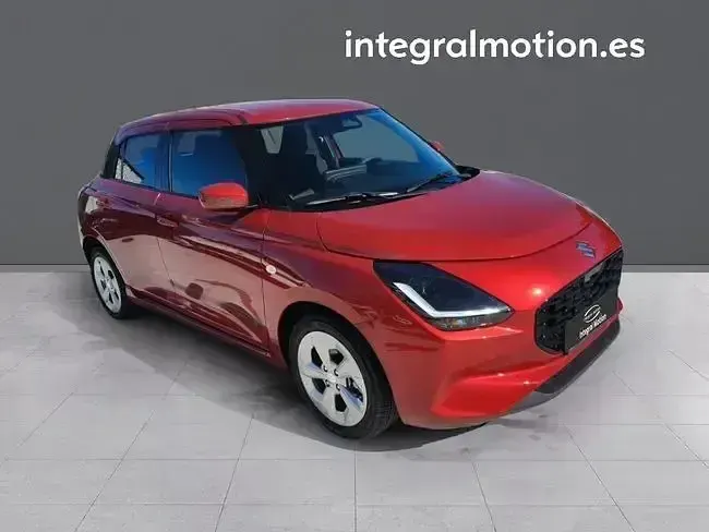 Nuevo Suzuki Swift 81 CV (59 kW) 2026 Rojo Utilitario