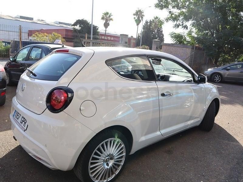 Usado Alfa Romeo MiTo Distinctive 120 CV (88 kW) 2010 Blanco Utilitario