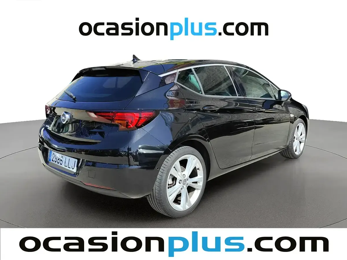 Usado Opel Astra Elegance 145 CV (106 kW) 2020 Negro Berlina