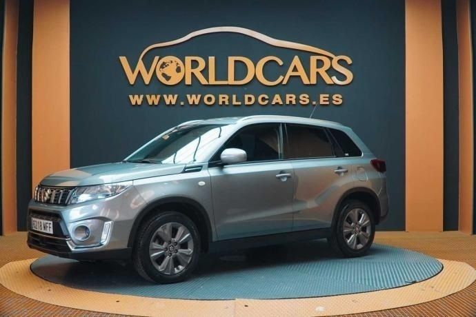 Gris / plata Usado 2023 Suzuki Vitara SUV | 19.775 € (Precio justo) - Imagen 1/4