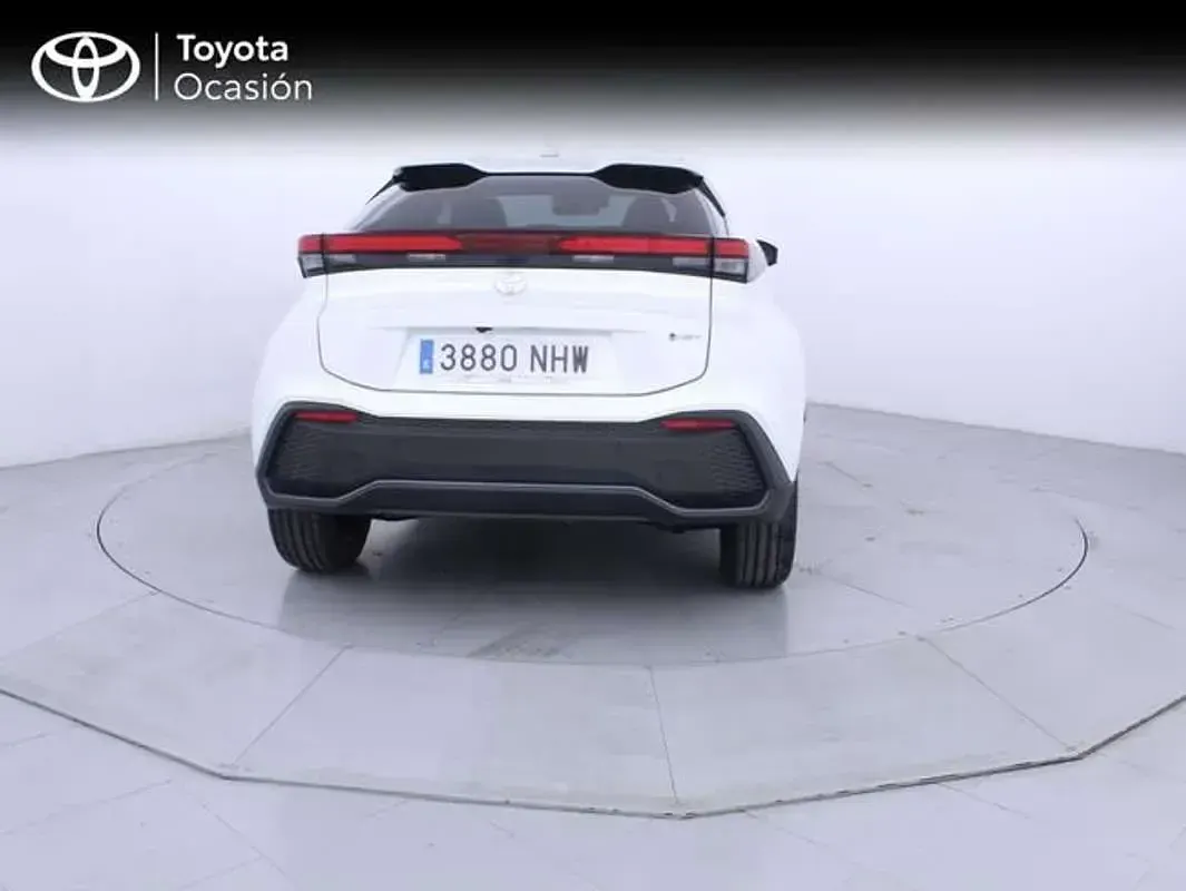 Usado Toyota C-HR Advance 140 CV (102 kW) 2025 Blanco SUV