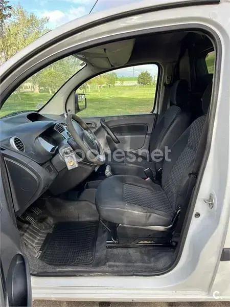 Usado Renault Kangoo 75 CV (55 kW) 2012 Blanco Monovolumen