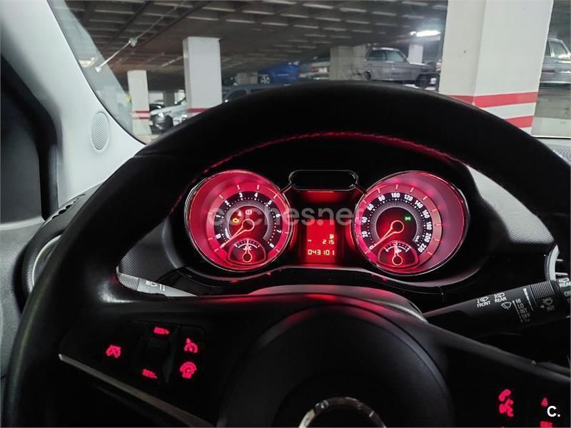 Blanco Usado 2017 Opel Adam Slam Utilitario | 10.000 € (Precio justo) - Imagen 1/4