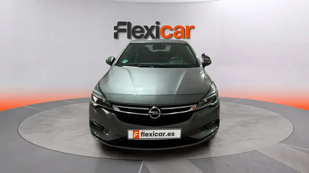 Usado Opel Astra Dynamic 150 CV (110 kW) 2019 Gris Berlina