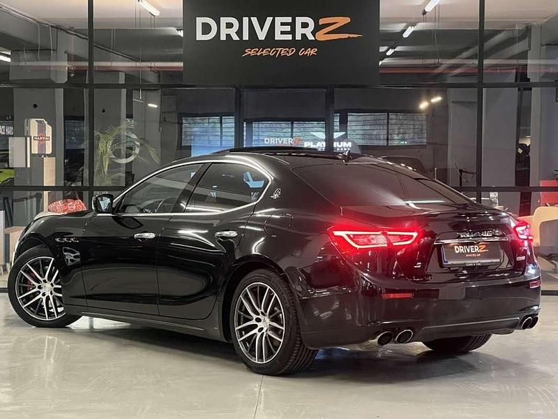 Usado Maserati Ghibli 330 CV (242 kW) 2015 Negro Coupe