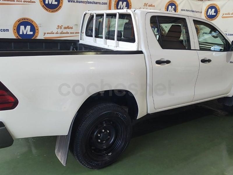 Usado Toyota HiLux 150 CV (110 kW) 2021 Blanco Pickup/Camioneta