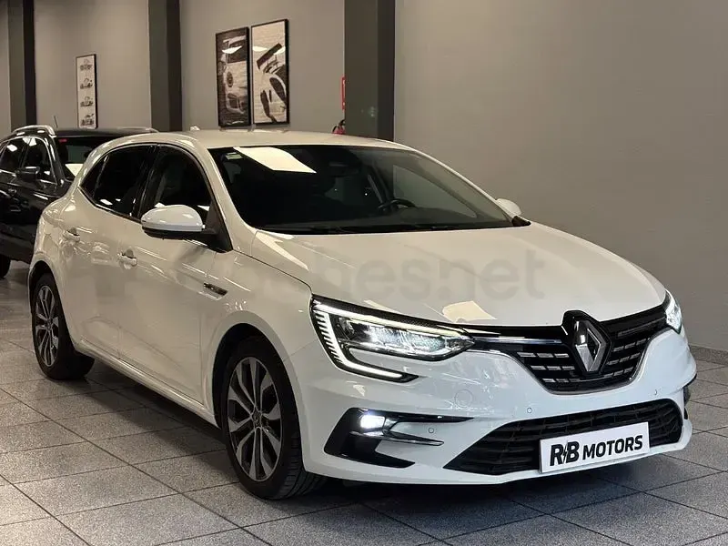 Usado Renault Mégane IV Zen 140 CV (102 kW) 2021 Blanco Berlina