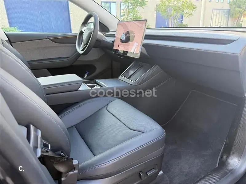 Usado Tesla Model Y RWD 250 kW (340 CV) 2025 Eléctrico SUV