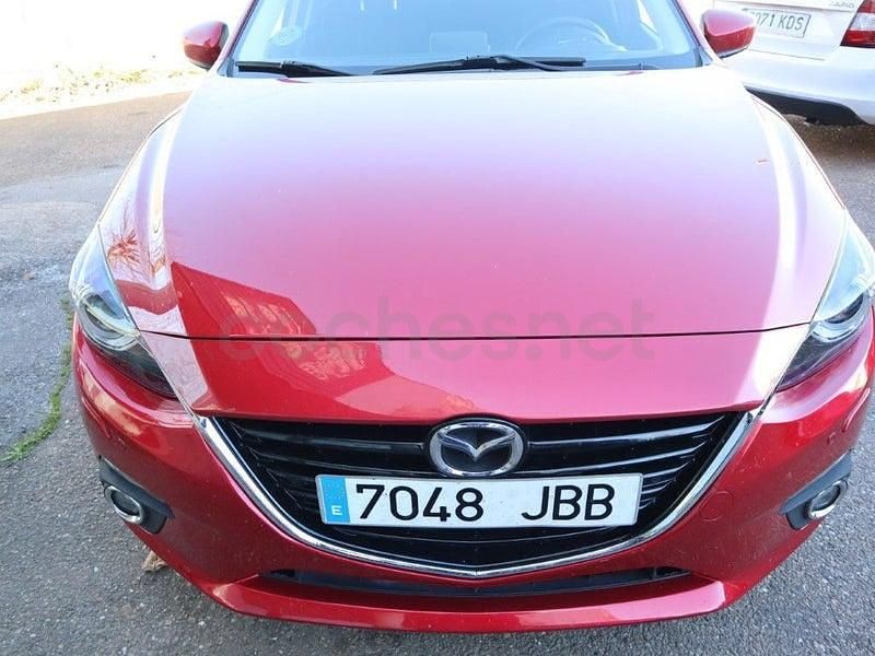 Usado Mazda 3 Luxury 150 CV (110 kW) 2015 Granate Berlina