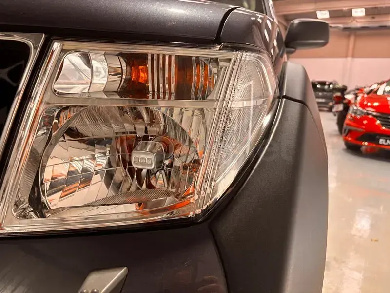 Usado Nissan Pathfinder 171 CV (125 kW) 2007 Gris SUV