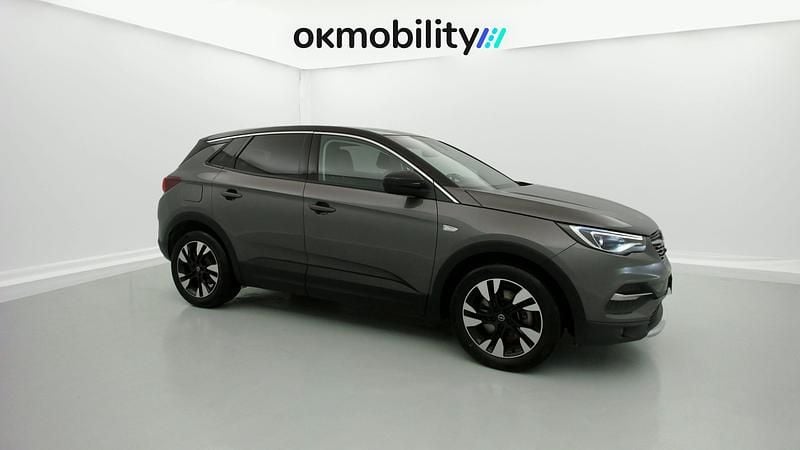 Usado Opel Grandland X Ultimate 300 CV (220 kW) 2021 Gris moai / techo negro SUV