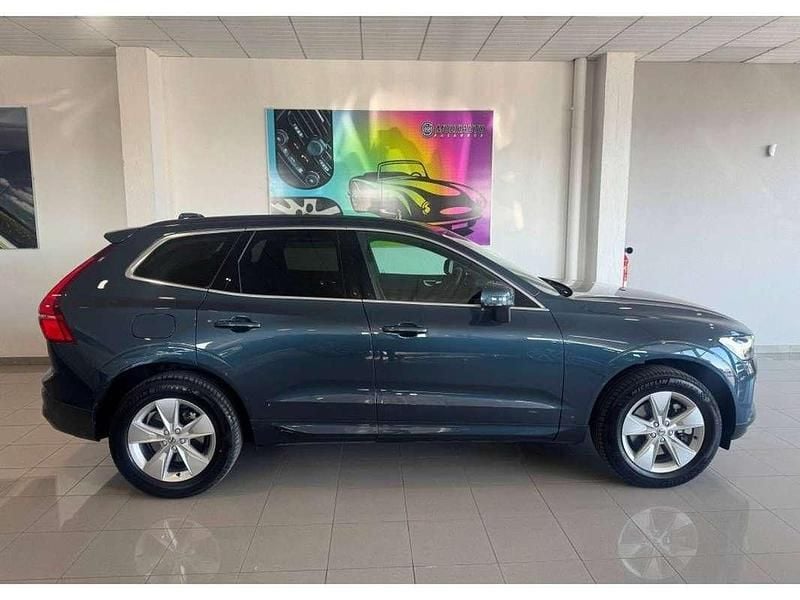 Usado Volvo XC60 Core 197 CV (144 kW) 2024 Azul SUV