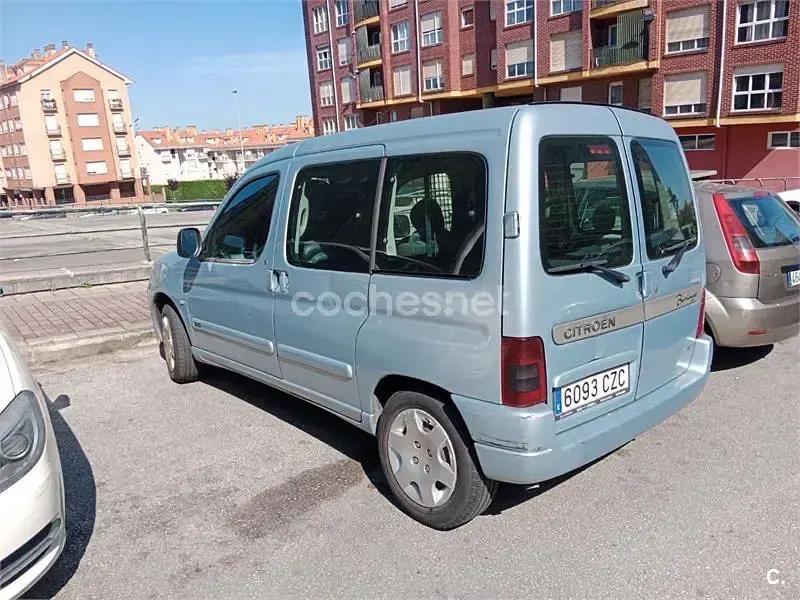 Usado Citroën Berlingo 110 CV (80 kW) 2004 Azul Monovolumen