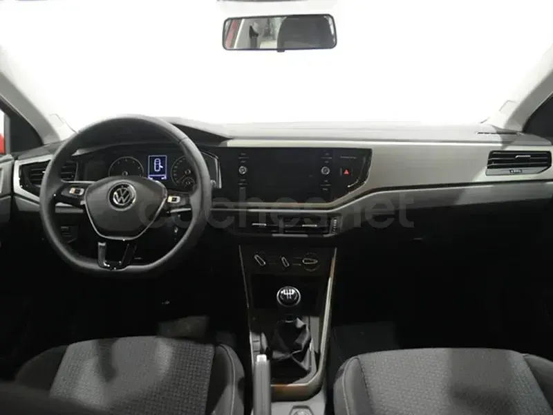 Usado VW Polo Advance 95 CV (69 kW) 2021 Rojo Utilitario
