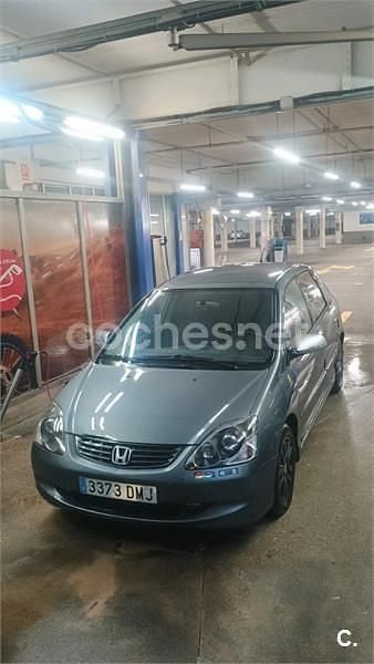 Usado Honda Civic ES 100 CV (73 kW) 2005 Gris / plata Berlina