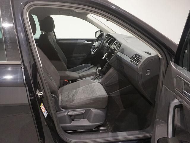 Usado VW Tiguan Life 150 CV (110 kW) 2022 Negro SUV