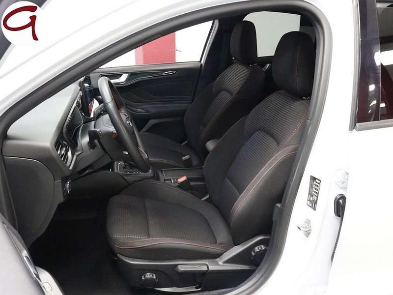 Usado Ford Focus ST-Line 155 CV (114 kW) 2024 Blanco Utilitario