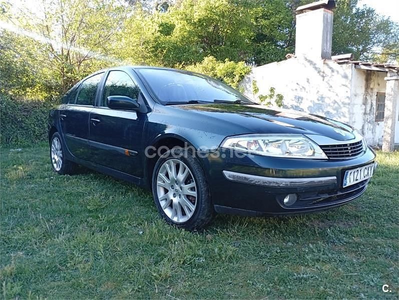 Usado Renault Laguna II Privilege 120 CV (88 kW) 2004 Verde Berlina