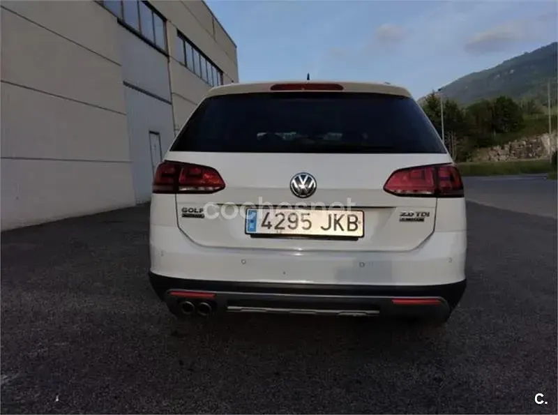 Usado VW Golf Alltrack 184 CV (135 kW) 2015 Blanco Familiar