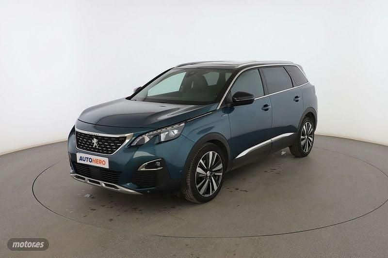 Verde Usado 2019 Peugeot 5008 GT-line Monovolumen | 20.099 € (Precio justo) - Imagen 1/3