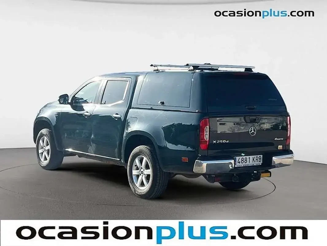 Usado Mercedes X220 190 CV (139 kW) 2018 Verde Pickup/Camioneta