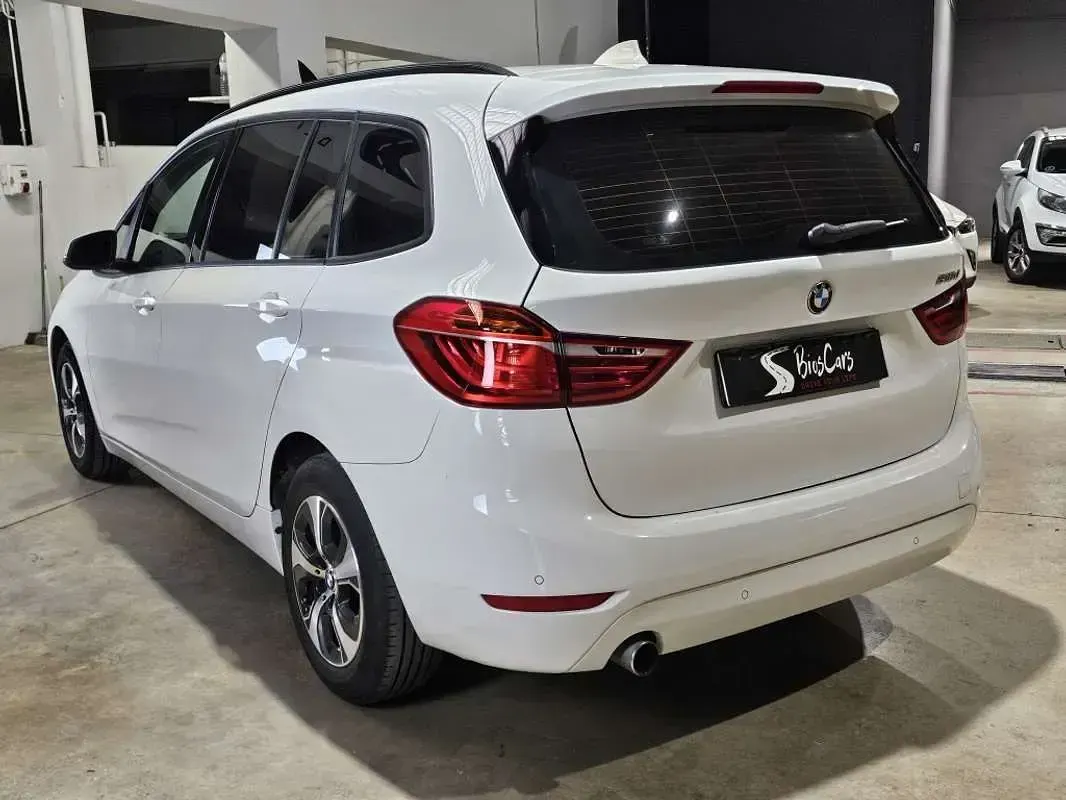 Usado BMW 218 Gran Tourer 150 CV (110 kW) 2016 Blanco Monovolumen