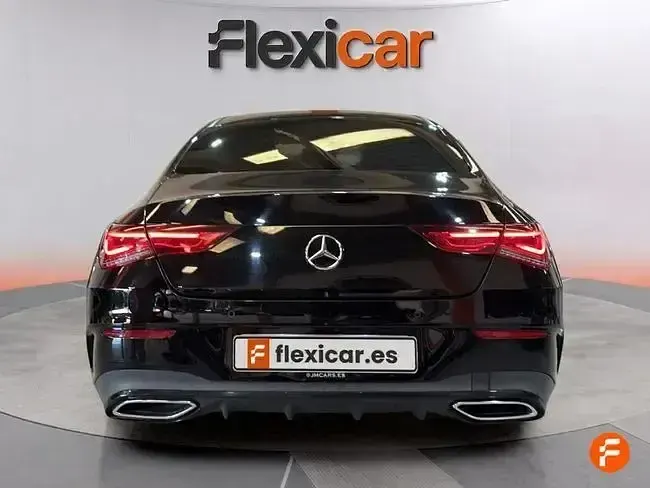 Usado Mercedes CLA200 156 CV (114 kW) 2019 Negro Berlina