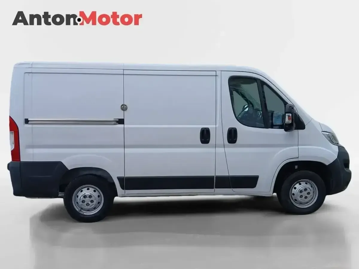 Begagnad Citroën Jumper 120 HK (88 kW) 2021 Vit Minibuss