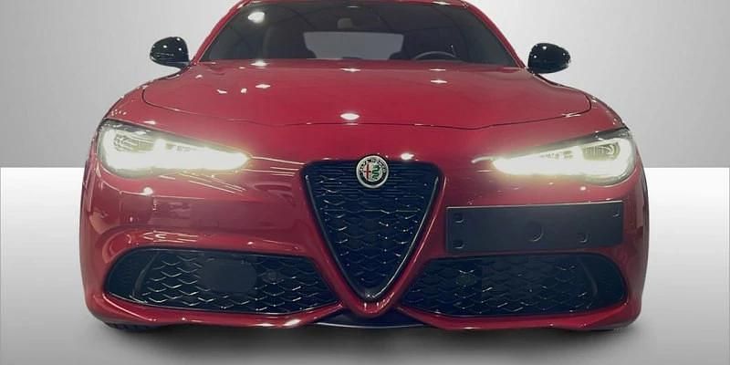 Nuevo Alfa Romeo Giulia Sprint Sprint 209 CV (153 kW) 2025 Rojo Coupe