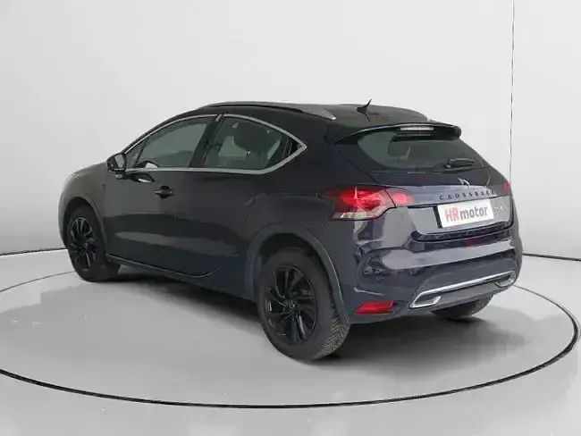 Usado DS Automobiles DS4 Connected Chic 131 CV (96 kW) 2017 Negro