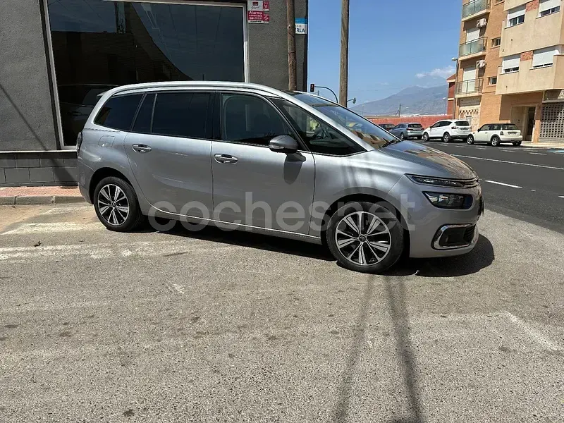 Usado Citroën C4 SpaceTourer Feel 163 CV (119 kW) 2018 Gris / plata Monovolumen