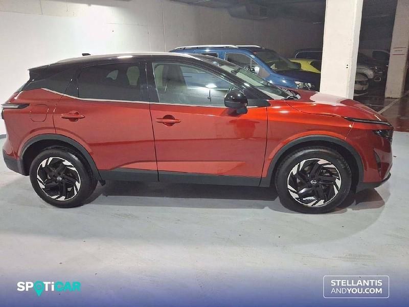 Usado Nissan Qashqai N-Connecta 140 CV (102 kW) 2024 Rojo SUV