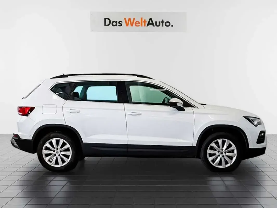 Usado Seat Ateca Style 150 CV (110 kW) 2024 Blanco SUV