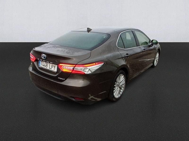 Usado Toyota Camry Luxury 218 CV (160 kW) 2021 Marrón Berlina