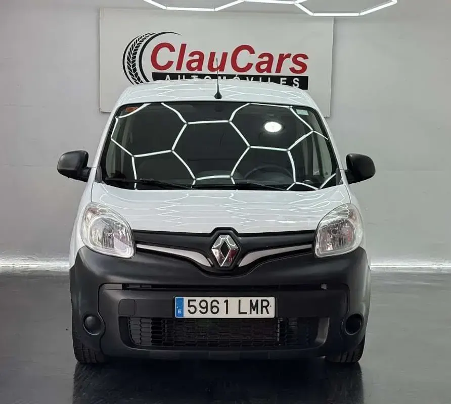 Usado Renault Kangoo 80 CV (58 kW) 2021 Blanco Monovolumen