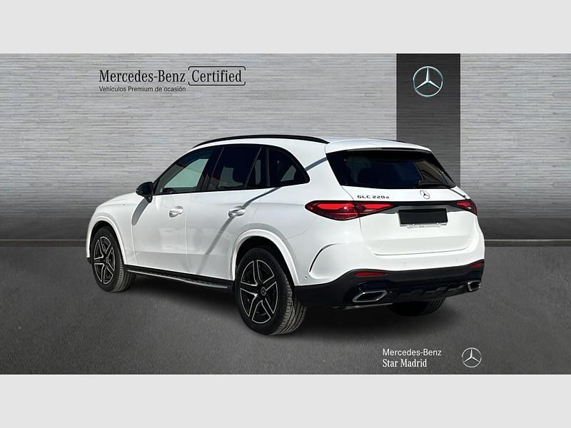 Usado Mercedes GLC220 AMG line 197 CV (144 kW) 2025 Blanco polar  pintura unicolor