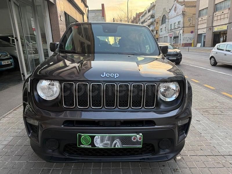 Usado Jeep Renegade 120 CV (88 kW) 2021 Gris / plata SUV