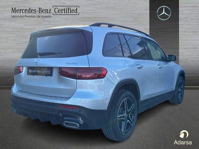 Usado Mercedes GLB200 150 CV (110 kW) 2024 Plata iridio SUV