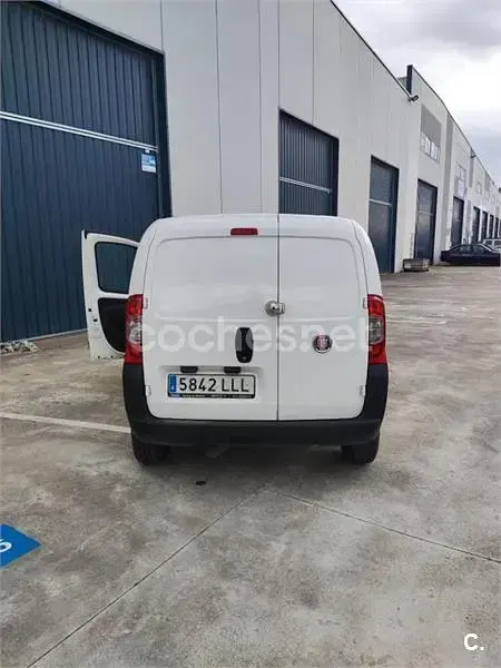 Usado Fiat Doblò Pop 95 CV (69 kW) 2020 Blanco Monovolumen
