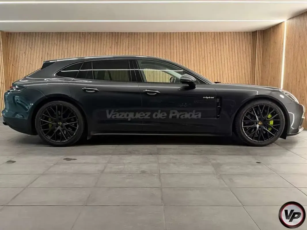Usado Porsche Panamera 4 Sport Turismo 462 CV (339 kW) 2019 Gris Familiar