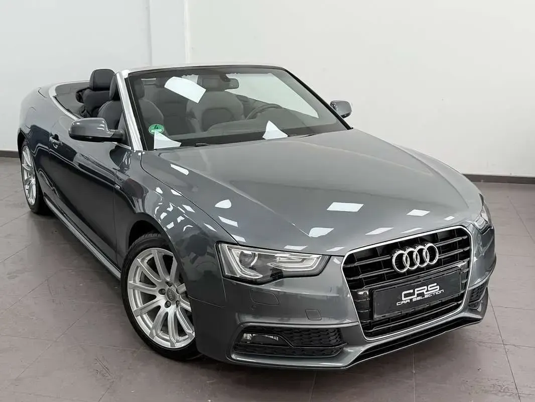 Usado Audi A5 Cabriolet 170 CV (125 kW) 2012 Gris Descapotable