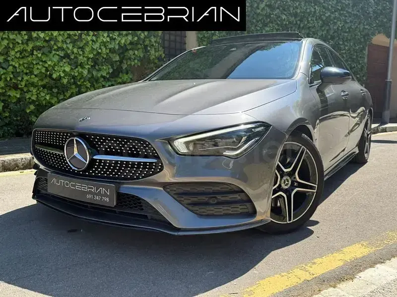 Usado Mercedes CLA200 163 CV (119 kW) 2019 Gris / plata Berlina