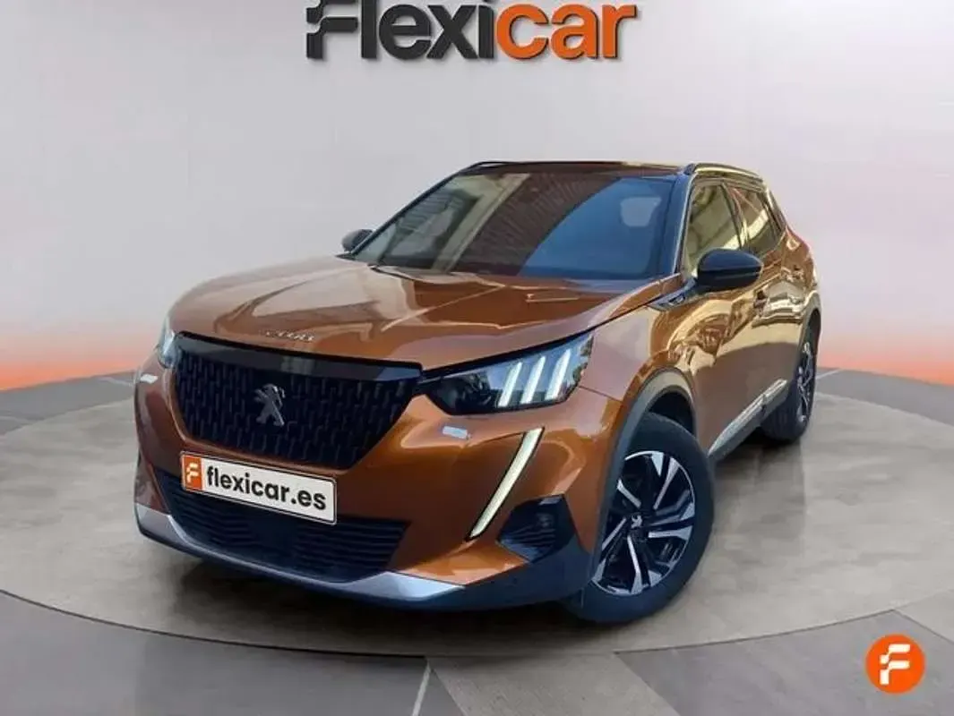 Usado Peugeot 2008 GTi 131 CV (96 kW) 2021 Naranja SUV