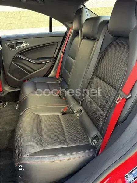 Usado Mercedes CLA45 AMG AMG 360 CV (264 kW) 2015 Rojo Coupe