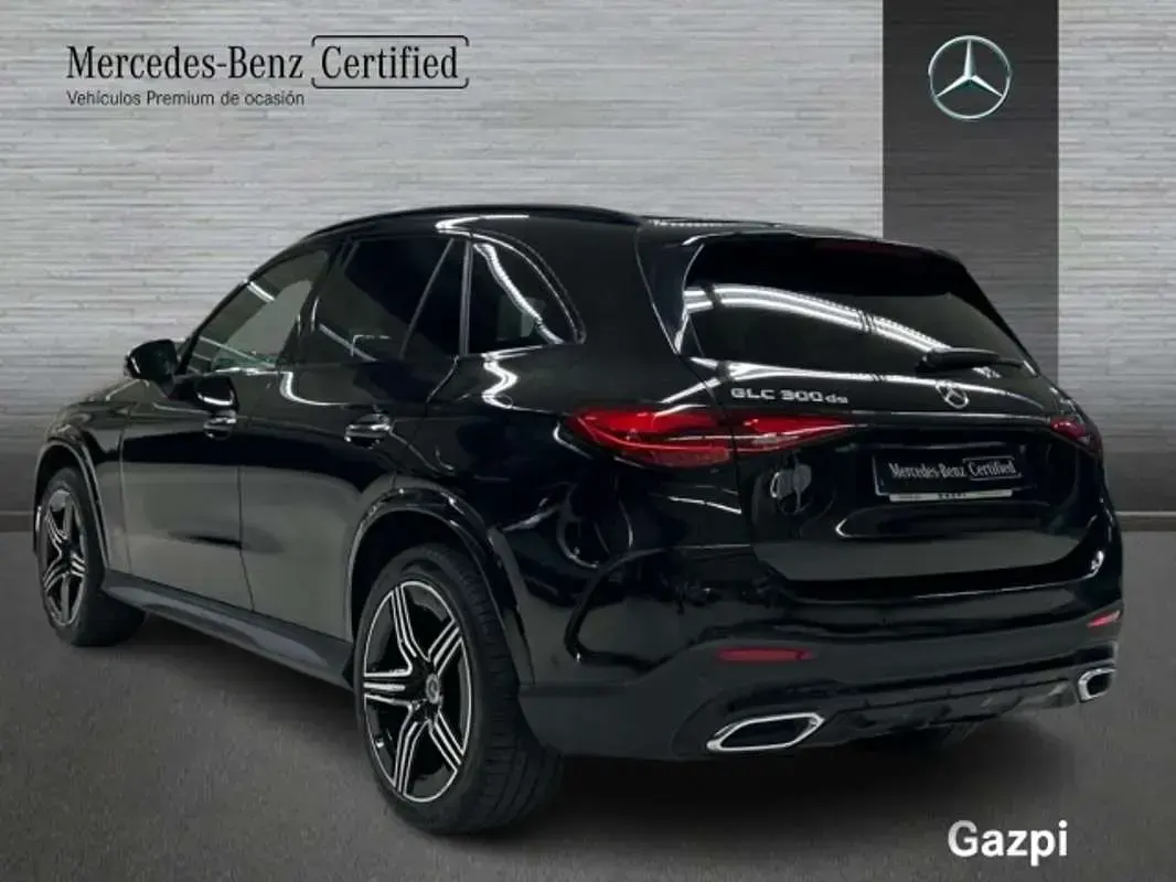 Usado Mercedes GLC300 AMG line 197 CV (144 kW) 2024 SUV