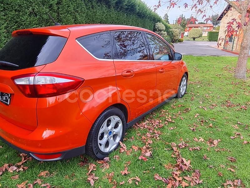 Usado Ford C-MAX Trend 105 CV (77 kW) 2011 Naranja Monovolumen