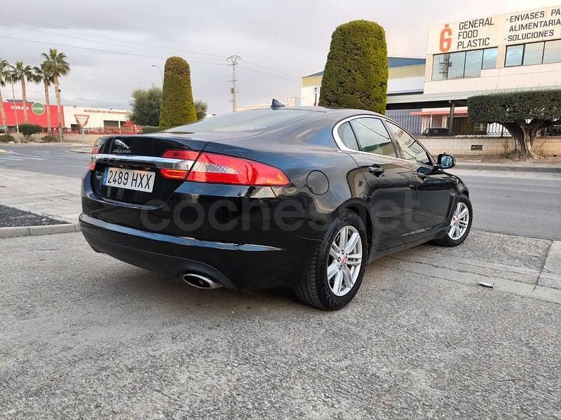 Usado Jaguar XF Premium Luxury 200 CV (147 kW) 2014 Negro Berlina